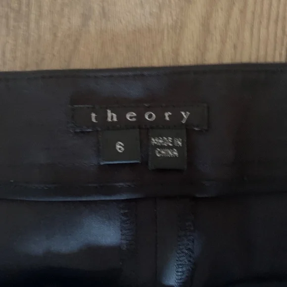 Theory cotton nylon and Lycra mini skirt .‎ Worn a couple of times. Retail 140 - Picture 2 of 2